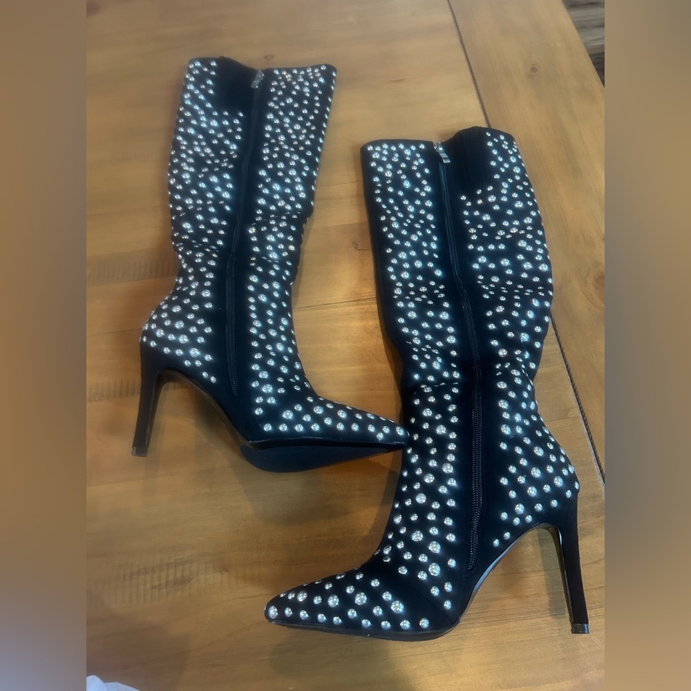 NWOT Lauren Lorraine Haddie Black With Silver Studded Heeled Boots - Picture 6 of 10